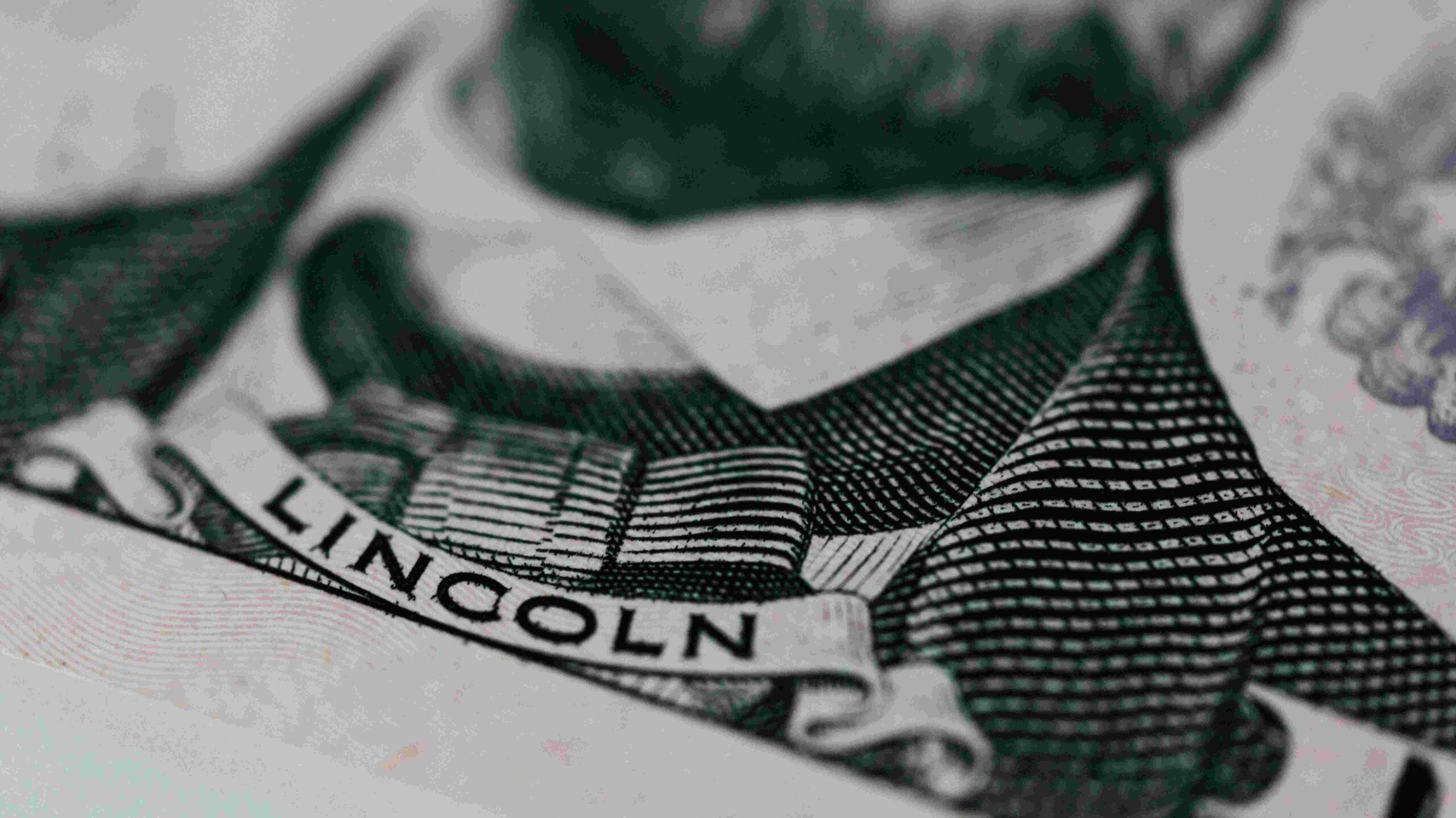 how to save money on electricity bill,lower electricity bill tips,smart home energy savings ,reduce electricity costs,energy saving hacks